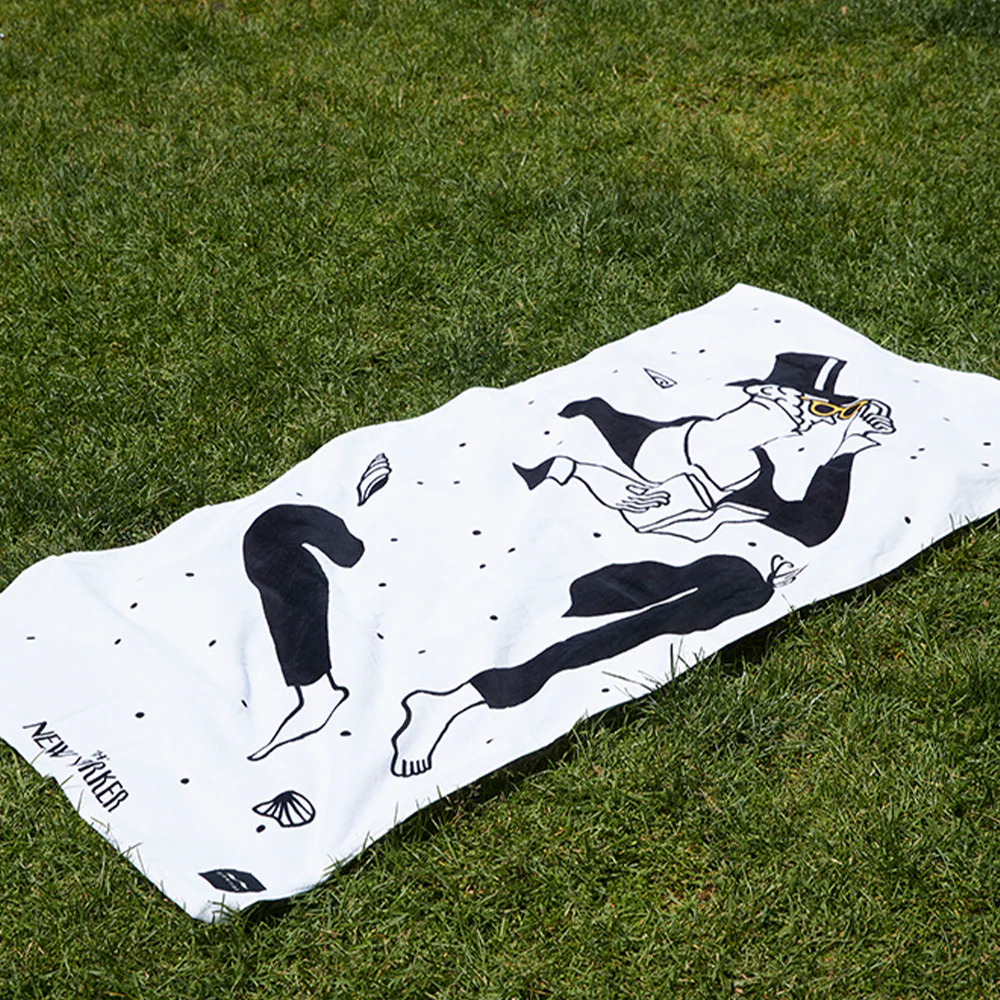 Luci Gutiérrez’s Beach-Read Towel - Image 4